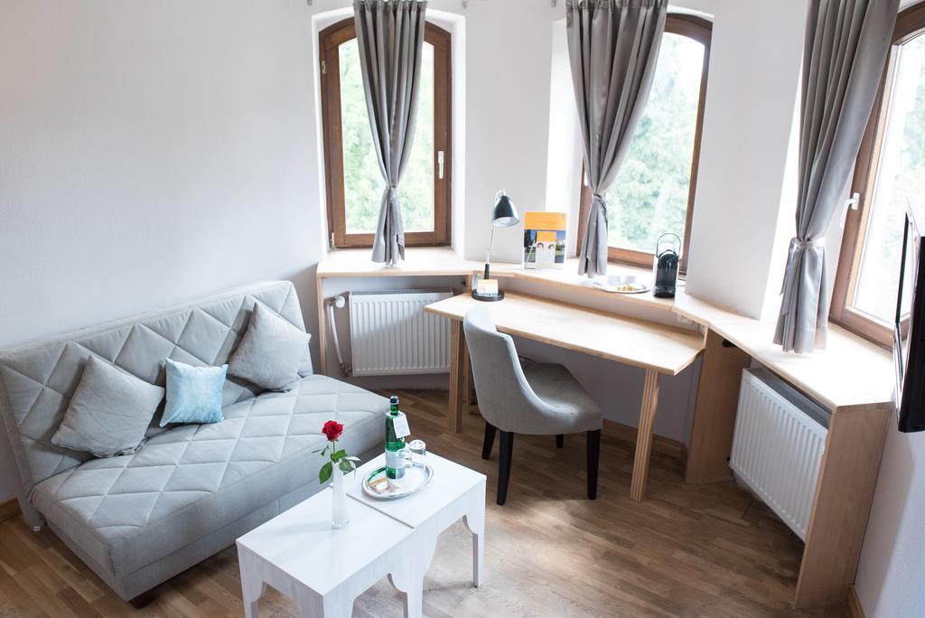 קירכיימבולנדן Parkhotel Schillerhain מראה חיצוני תמונה